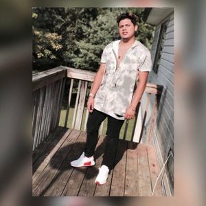 Meet your Posher, Velasquez